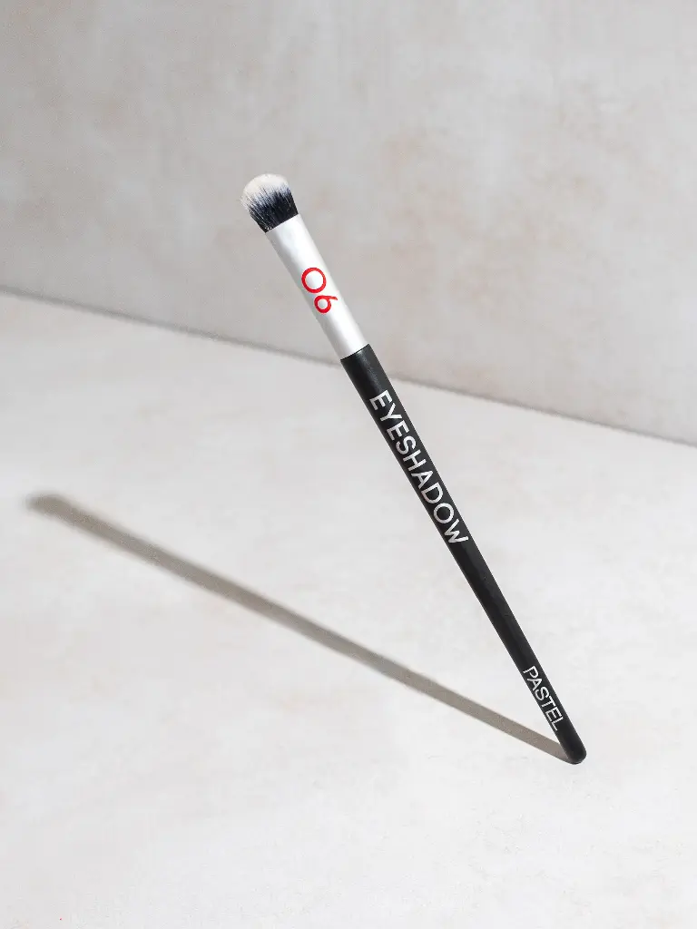 Pastel Profashion Eyeshadow Brush 06