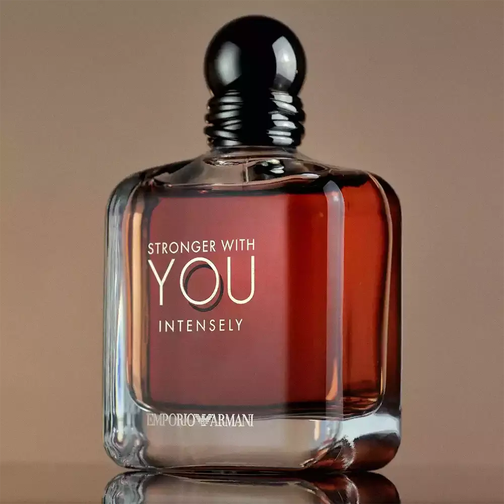 220-2-ARMANI-STRONGER-WITH-YOU.webp