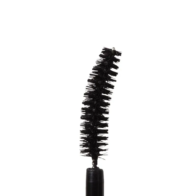 mascara-curl-wand-close-up-_web.webp